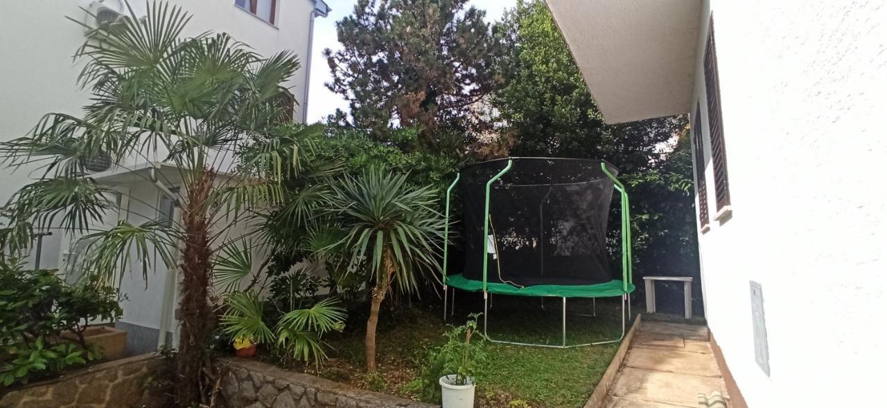 Vila Beleca Krk - Apartments Rest & Sea クルク エクステリア 写真