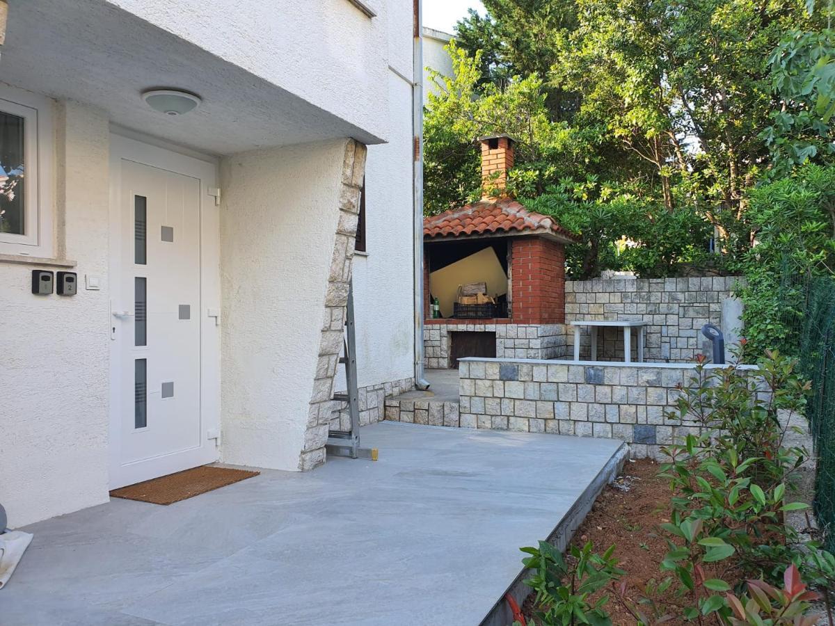 Vila Beleca Krk - Apartments Rest & Sea クルク エクステリア 写真