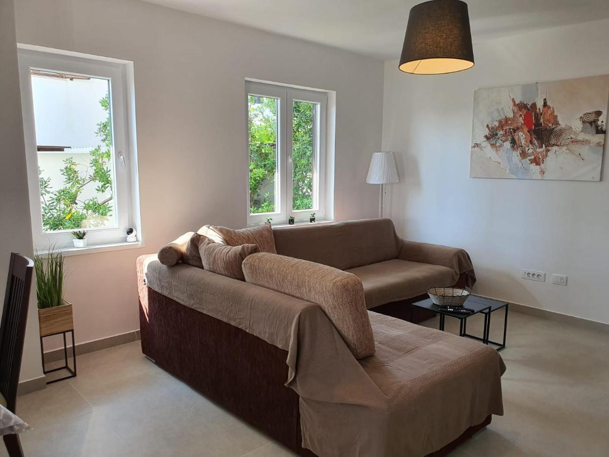 Vila Beleca Krk - Apartments Rest & Sea クルク エクステリア 写真