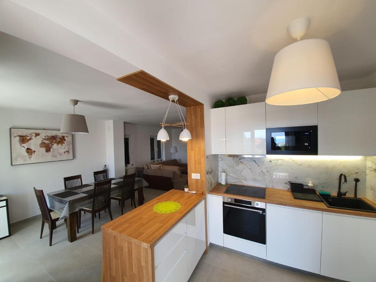 Vila Beleca Krk - Apartments Rest & Sea クルク エクステリア 写真