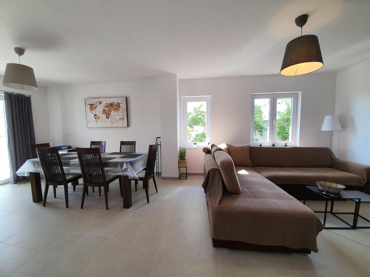 Vila Beleca Krk - Apartments Rest & Sea クルク エクステリア 写真