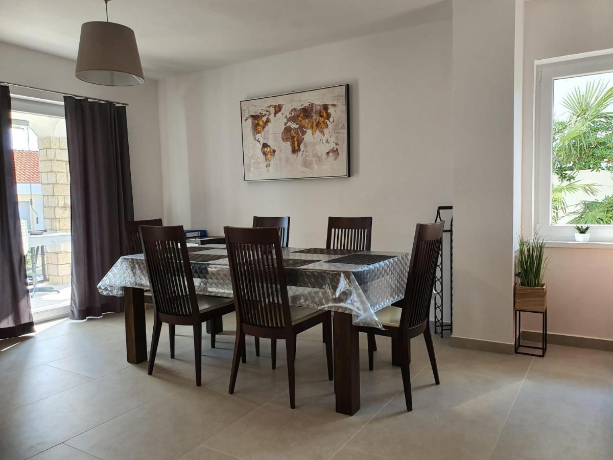 Vila Beleca Krk - Apartments Rest & Sea クルク エクステリア 写真