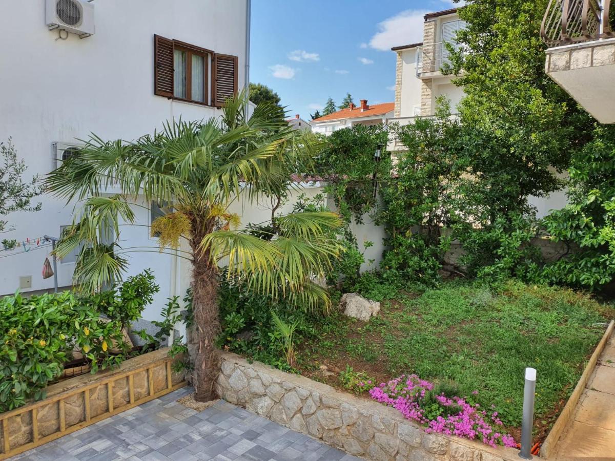 Vila Beleca Krk - Apartments Rest & Sea クルク エクステリア 写真